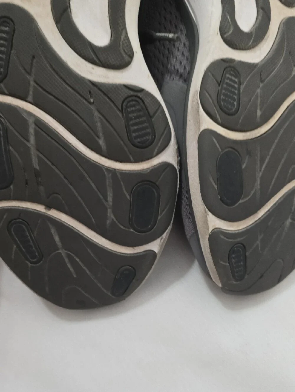 lululemon athletica Men's Dark Grey Knit Running Sneakers
